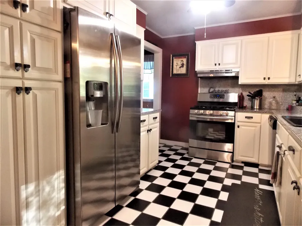 35 Mann Court Claremont NH 03743