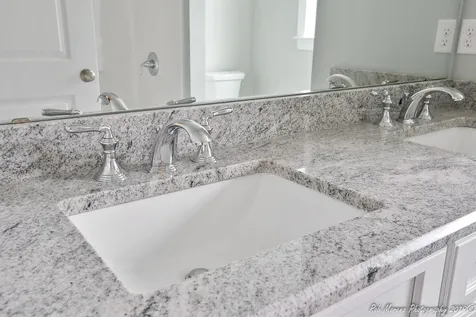 25 Sanborn Road Hampton Falls NH 03844