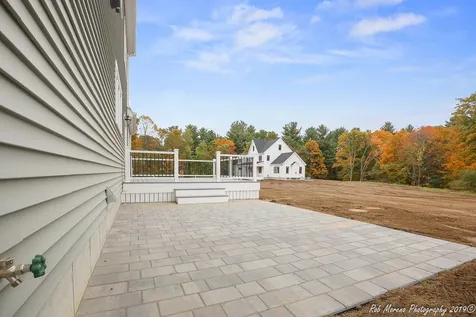 25 Sanborn Road Hampton Falls NH 03844