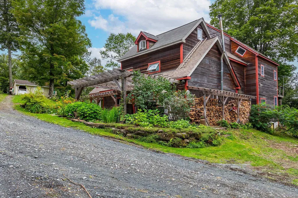 538 Skyline Drive Pomfret VT 05067