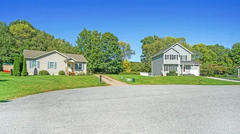 8 Ciara Drive Grand Isle VT 05458
