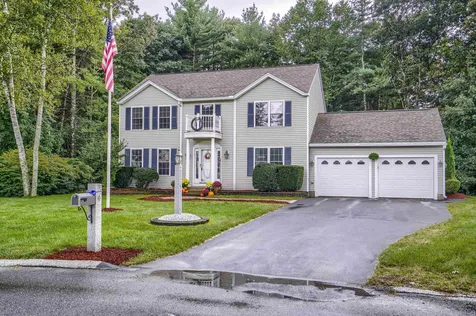10 Acorn Drive Londonderry NH 03053