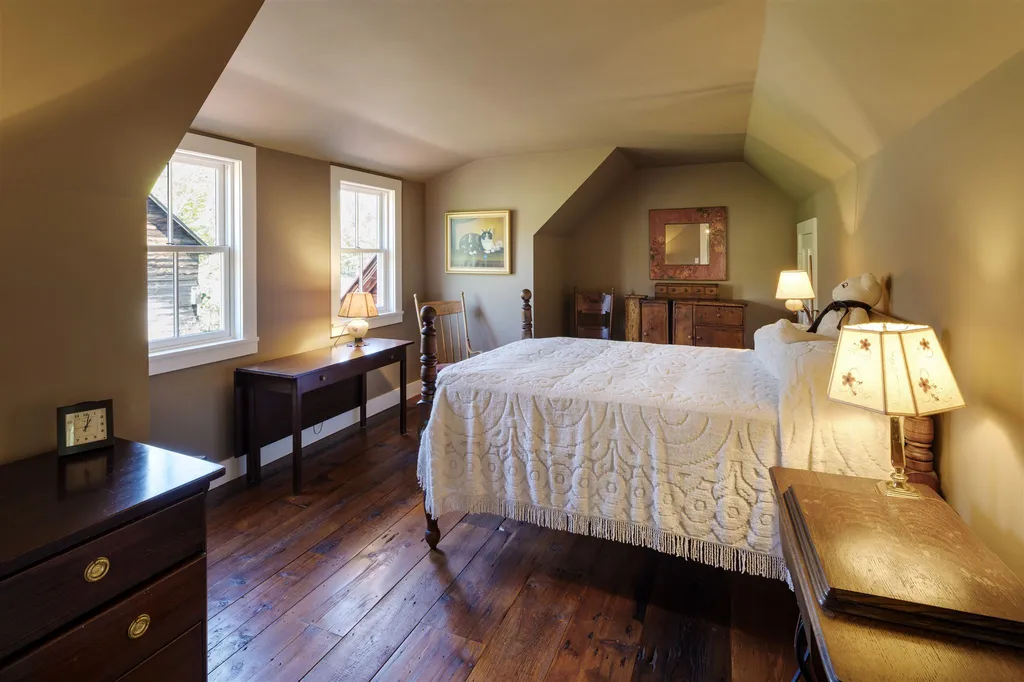 217 Echo Ledge Road Woodstock VT 05091