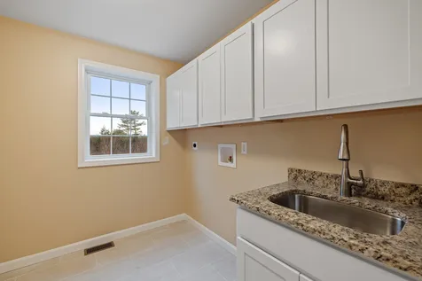 98 Old Winslow Road Wilmot NH 03287
