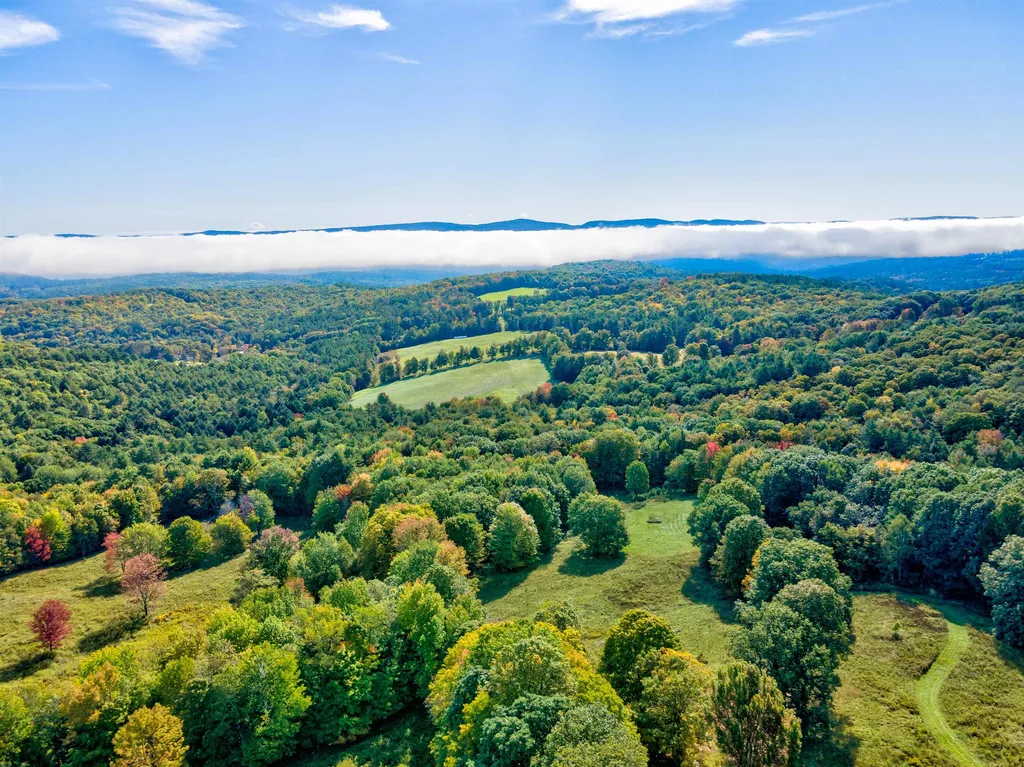 110 Advent Hill Road Hartland VT 05048
