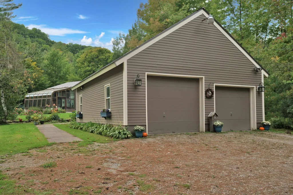 1031 Snipe Ireland Road Richmond VT 05477