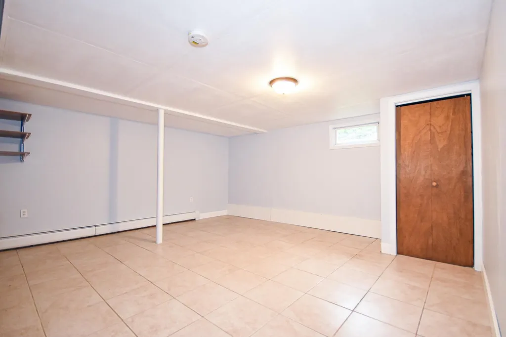 23 Vernon Avenue Rochester NH 03867
