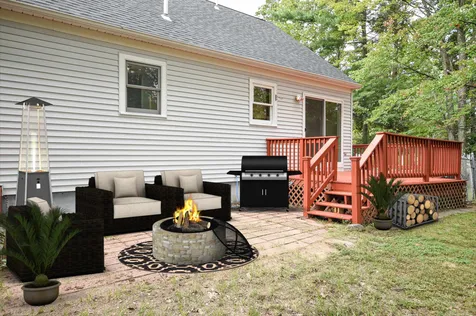 23 Vernon Avenue Rochester NH 03867