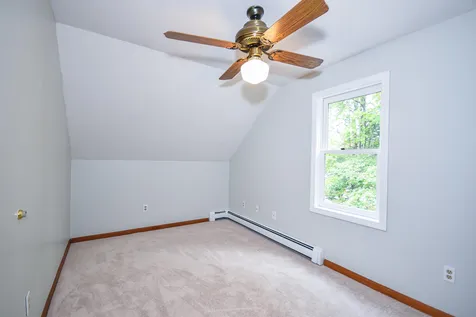 23 Vernon Avenue Rochester NH 03867