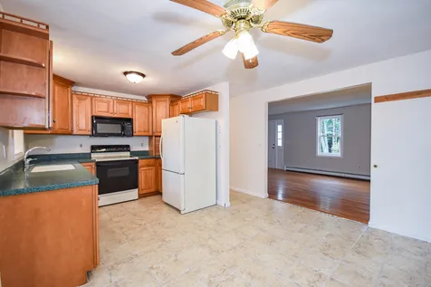 23 Vernon Avenue Rochester NH 03867