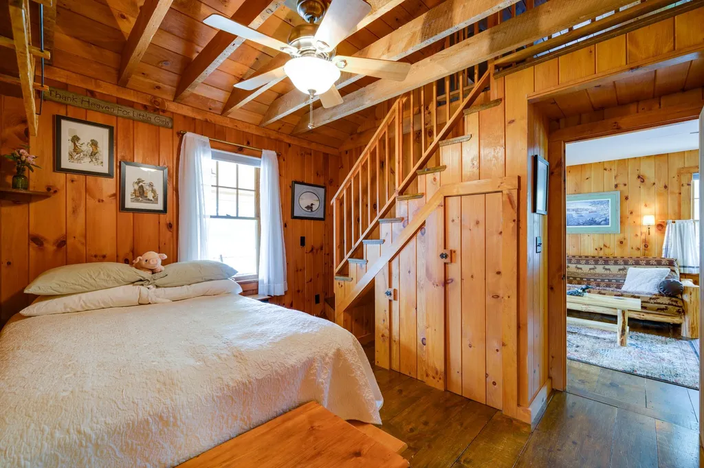 51 Meredith Center Road Meredith NH 03253