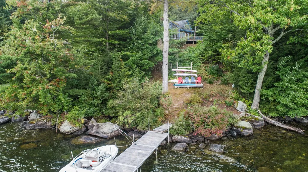 31 Lakewood Manor Road Newbury NH 03255