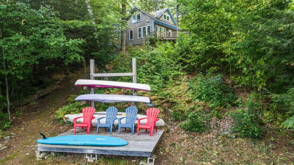 31 Lakewood Manor Road Newbury NH 03255