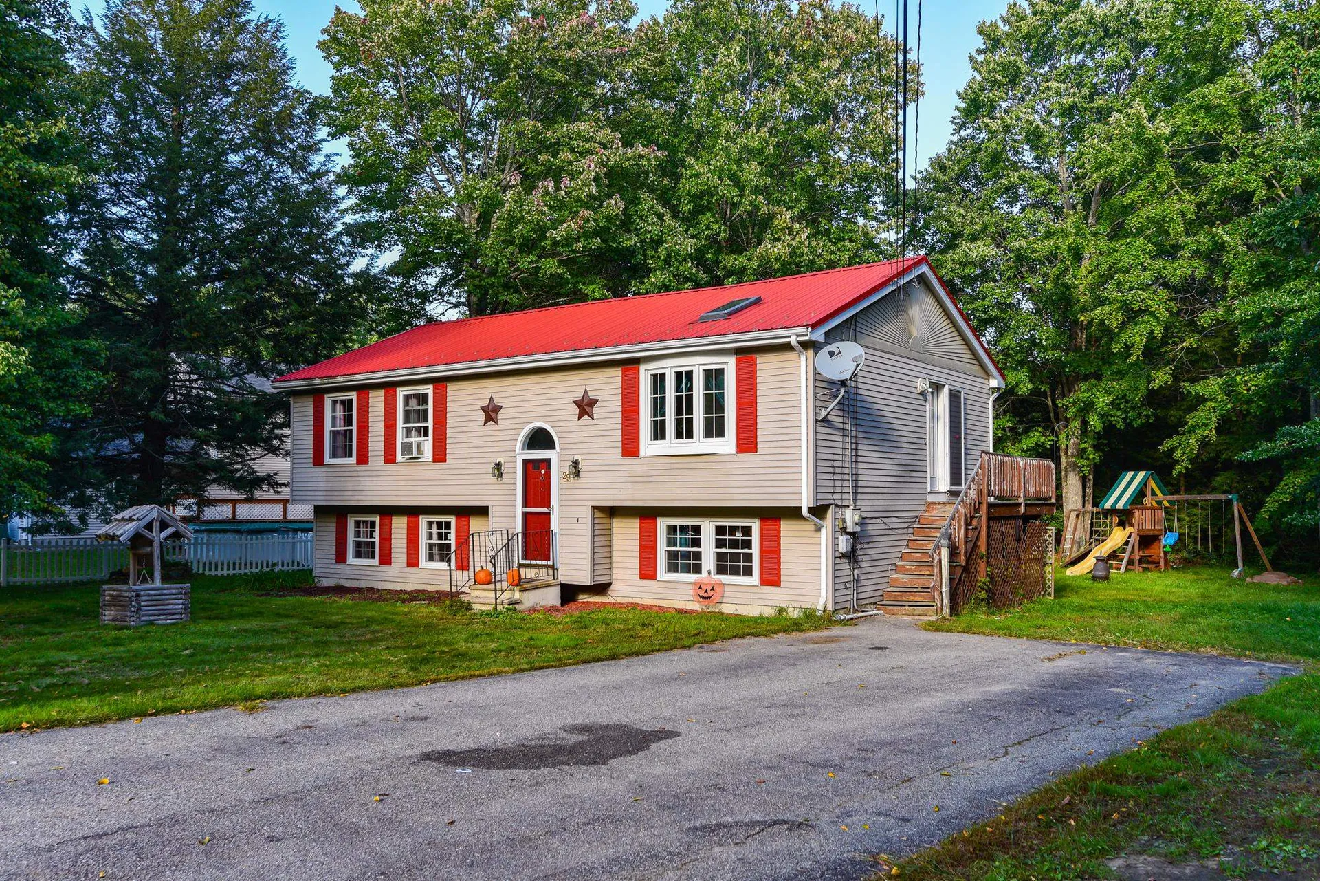 29 Davis Boulevard Rochester NH 03868
