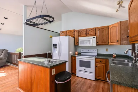 29 Davis Boulevard Rochester NH 03868