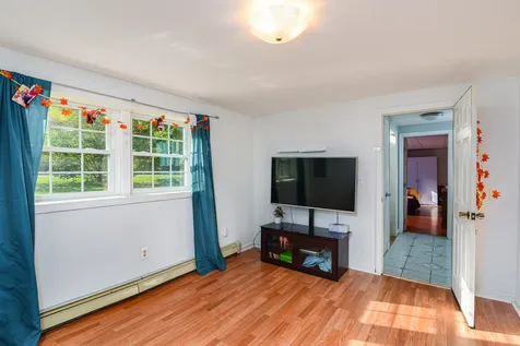 29 Davis Boulevard Rochester NH 03868