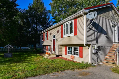 29 Davis Boulevard Rochester NH 03868
