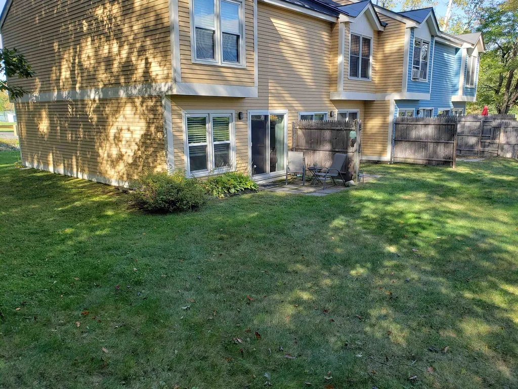 4 Turner Place Enfield NH 03748