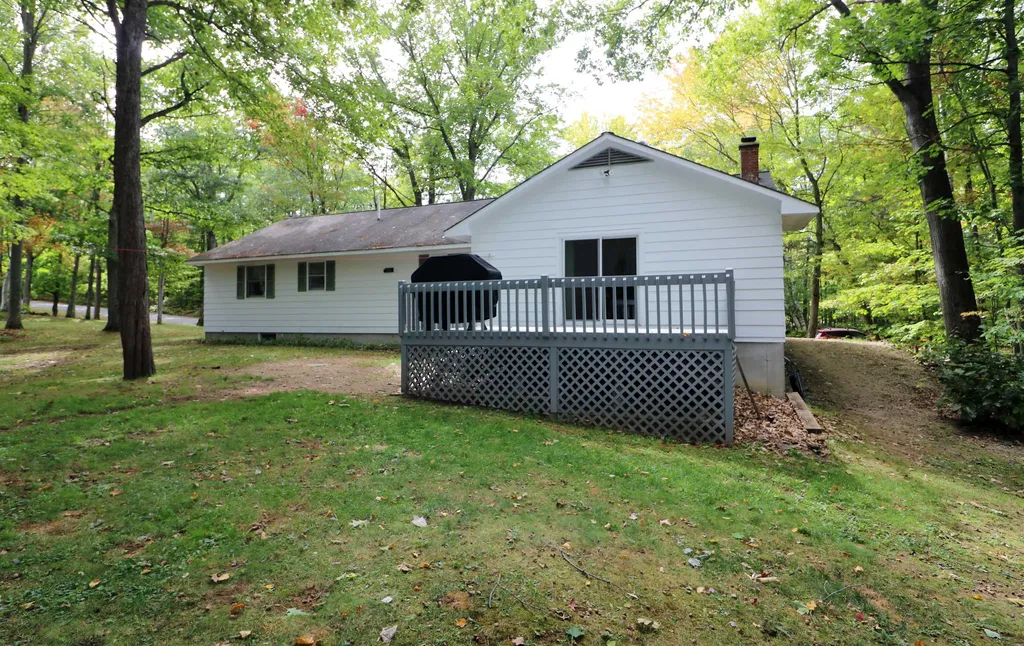 26 North Road Shelburne NH 03581