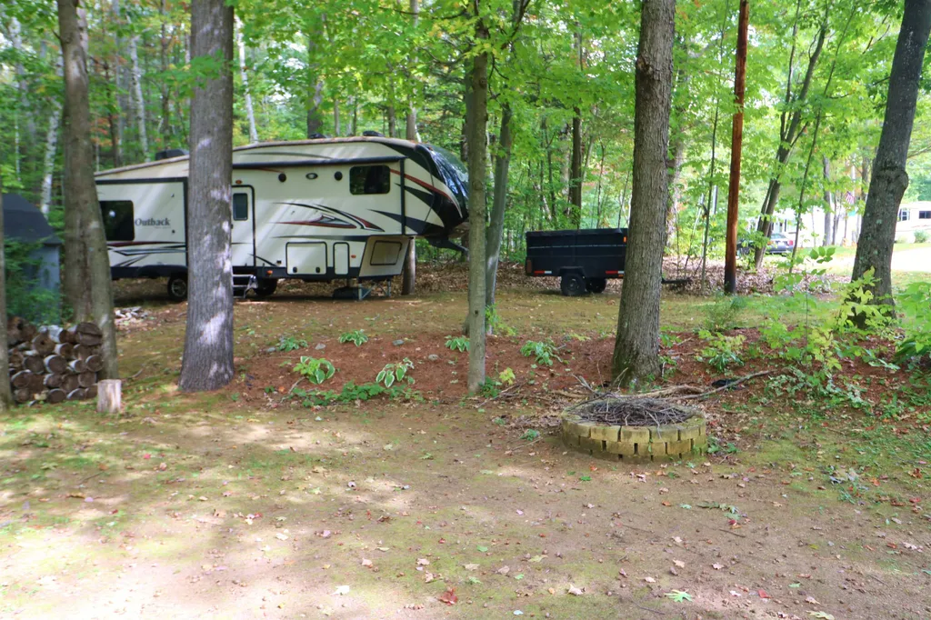 26 North Road Shelburne NH 03581