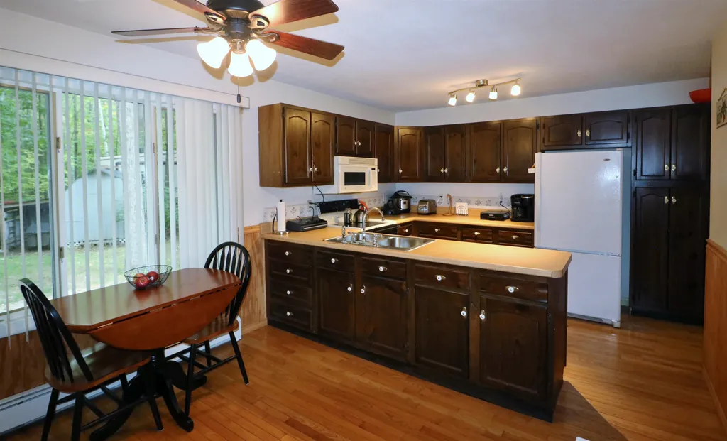 26 North Road Shelburne NH 03581