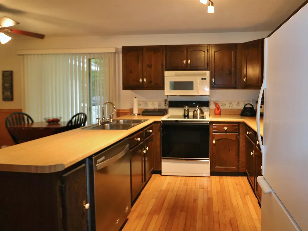 26 North Road Shelburne NH 03581