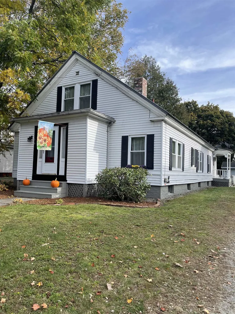 76 Elm Street Lancaster NH 03584