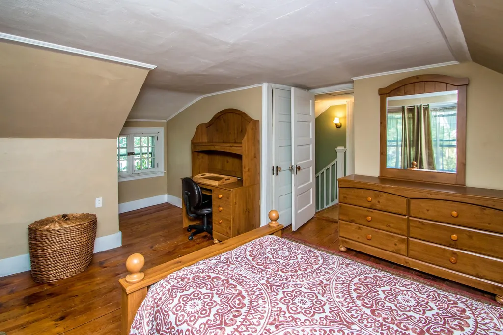 76 Elm Street Lancaster NH 03584