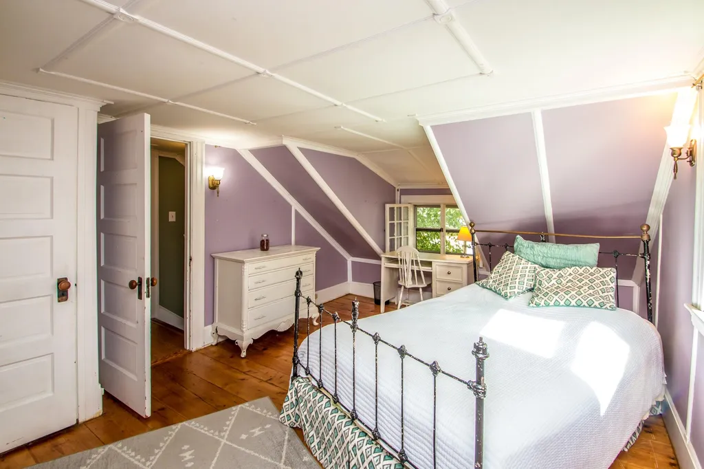 76 Elm Street Lancaster NH 03584