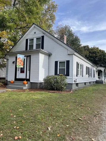 76 Elm Street Lancaster NH 03584