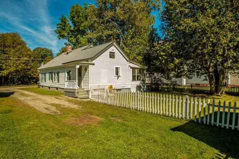 76 Elm Street Lancaster NH 03584