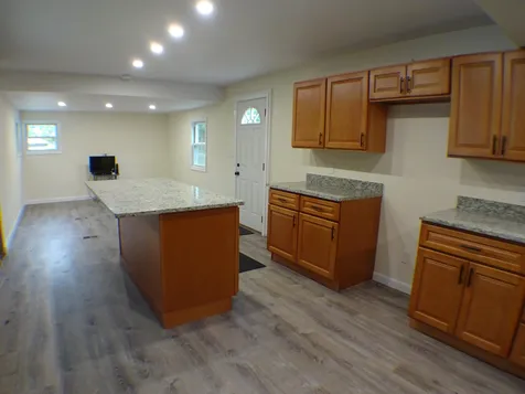 5 Hummingbird Lane Raymond NH 03077