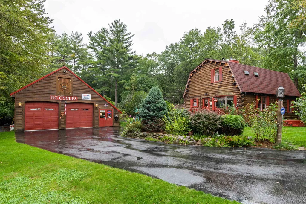 33 Old Driftway Hillsborough NH 03244