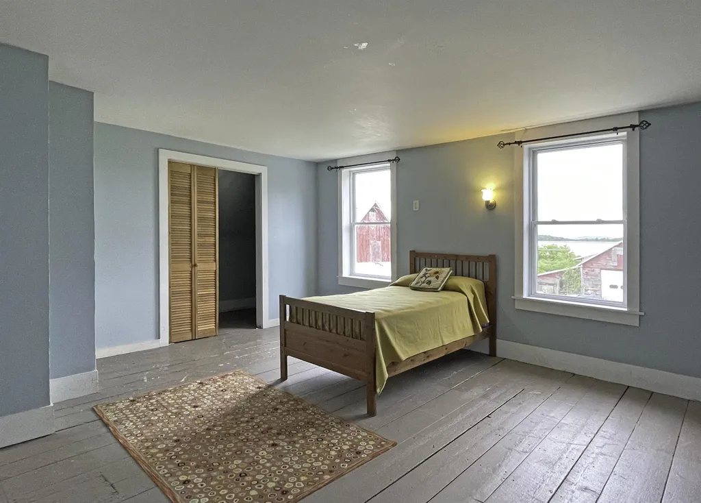 4467 Munger Street New Haven VT 05472