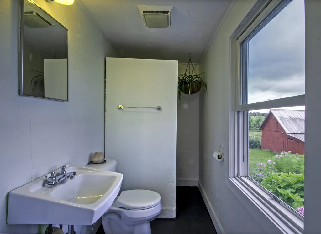 4467 Munger Street New Haven VT 05472