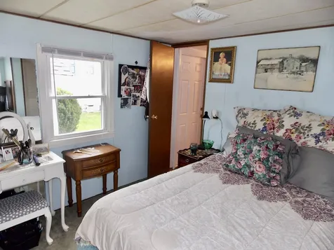 13 Eglin Boulevard Londonderry NH 03053