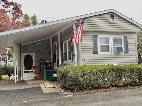13 Eglin Boulevard Londonderry NH 03053