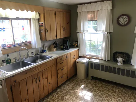135 School Street Wallingford VT 05773