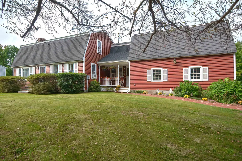 94 Scobie Pond Road Derry NH 03038