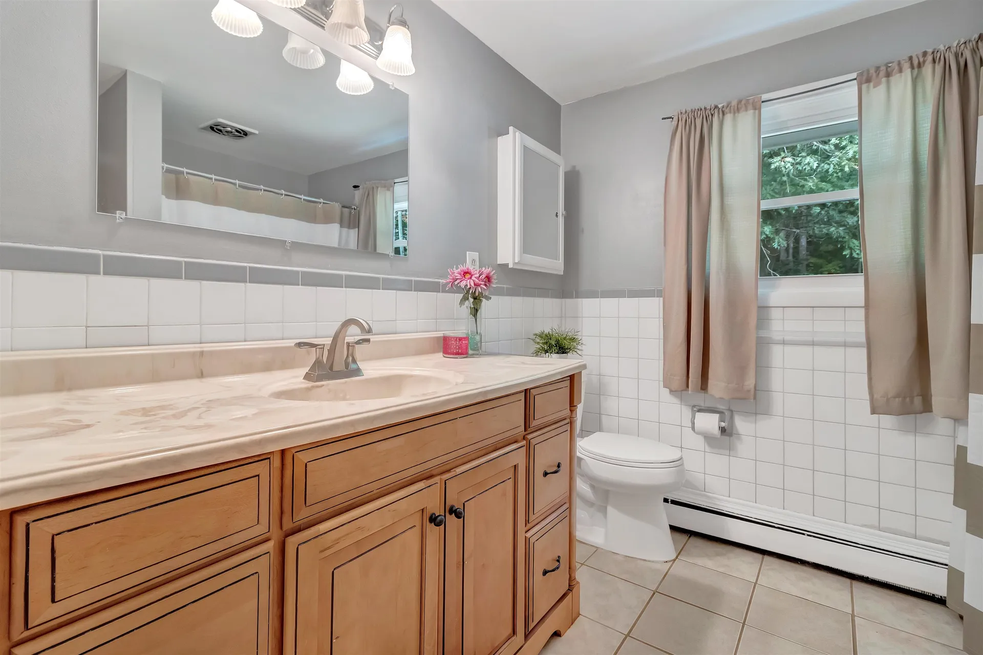72 Walnut Avenue North Hampton NH 03862