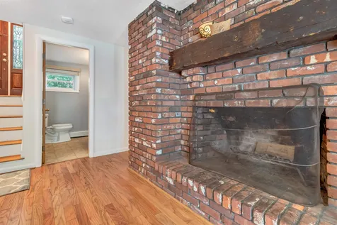 72 Walnut Avenue North Hampton NH 03862