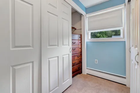 72 Walnut Avenue North Hampton NH 03862
