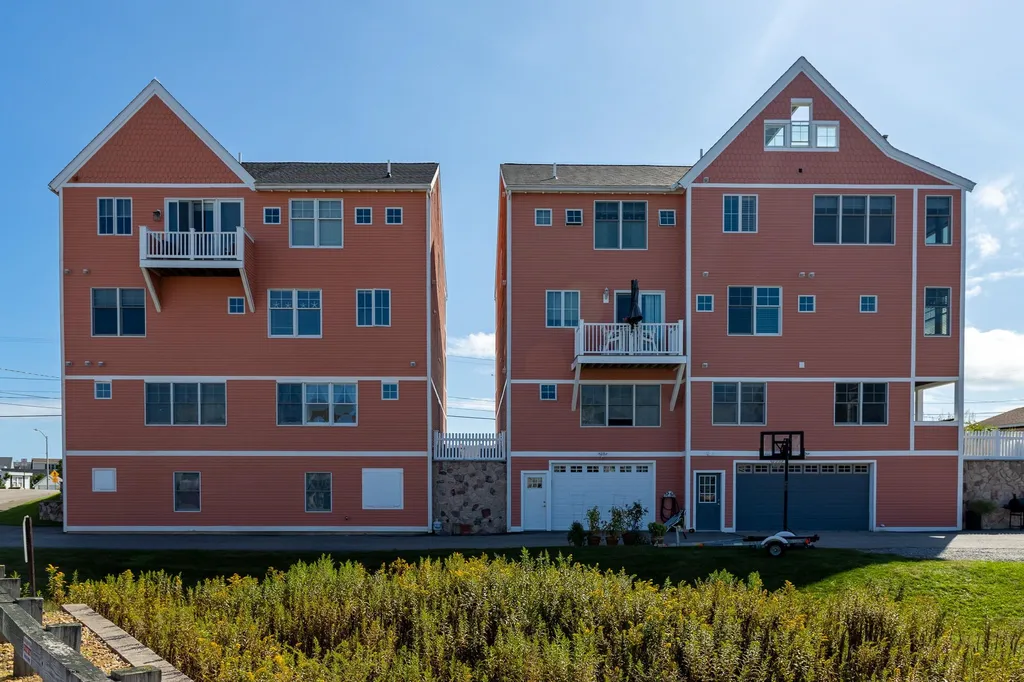 5 Ocean Boulevard Hampton NH 03842