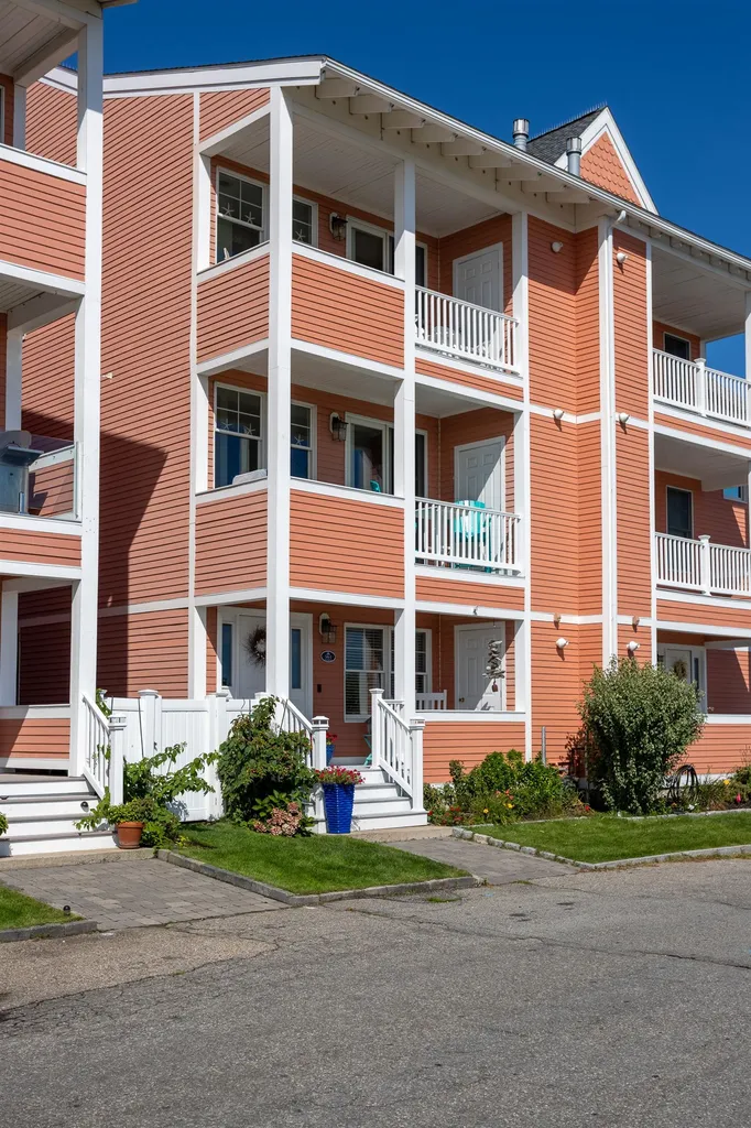 5 Ocean Boulevard Hampton NH 03842