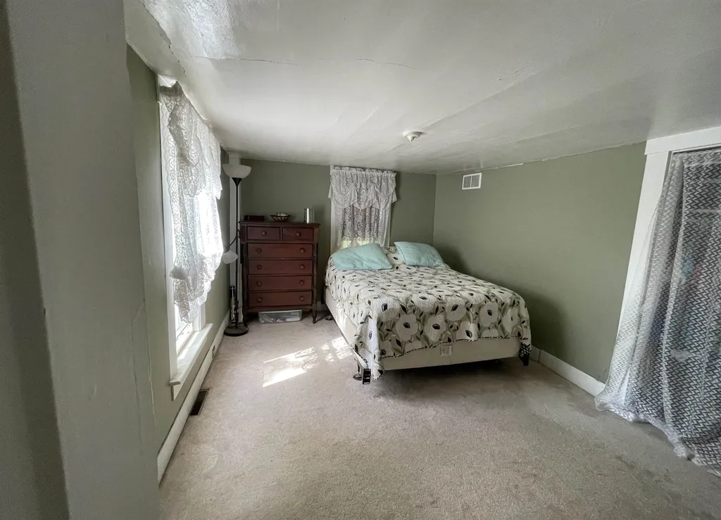 11 Truland Street Laconia NH 03246