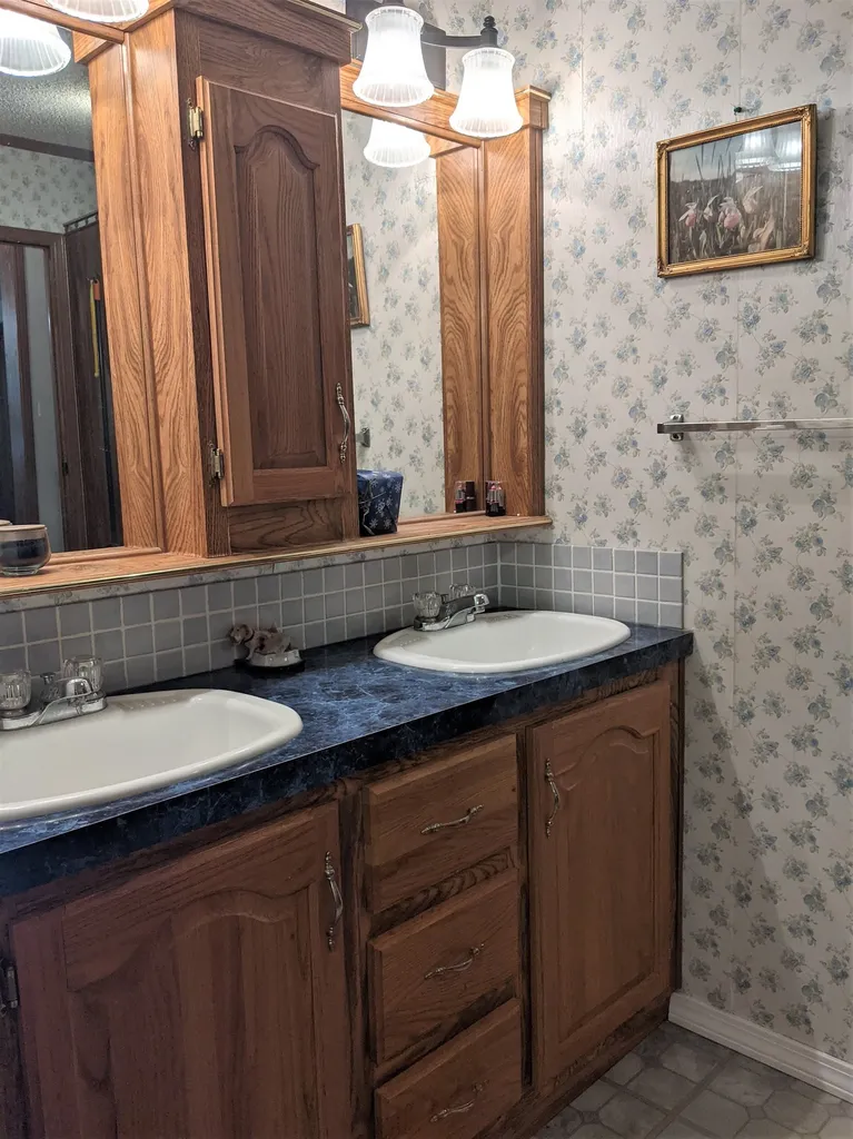 120 Hillside Lane Royalton VT 05068