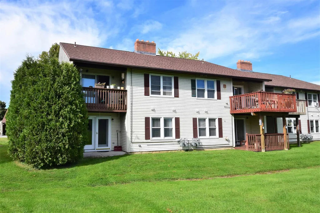39 Saybrook Road Essex VT 05452
