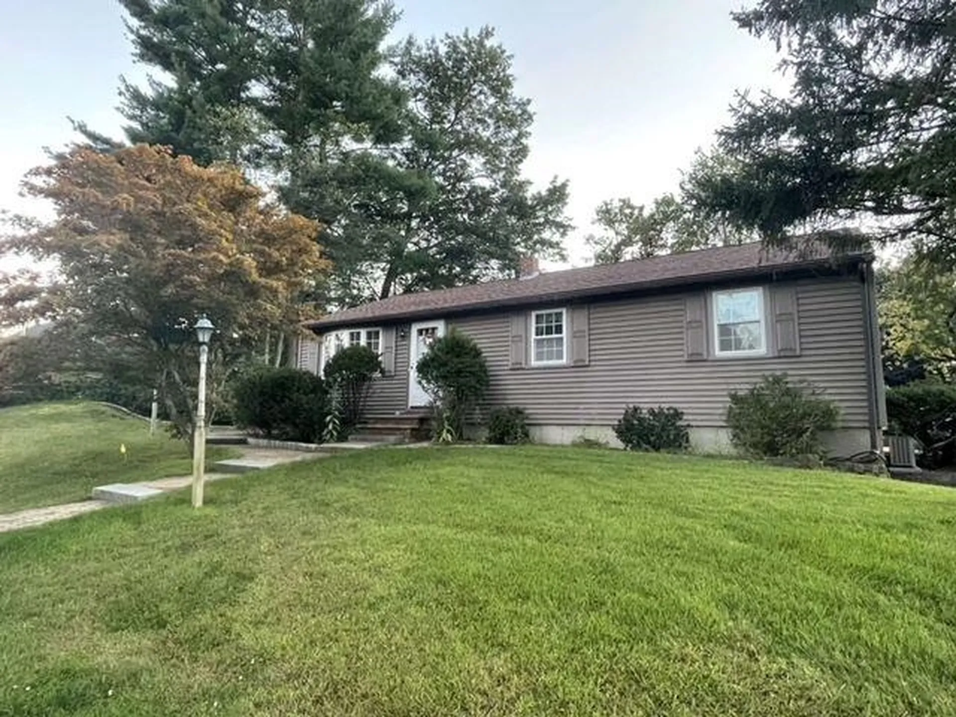 26 Beaver Street Nashua NH 03063