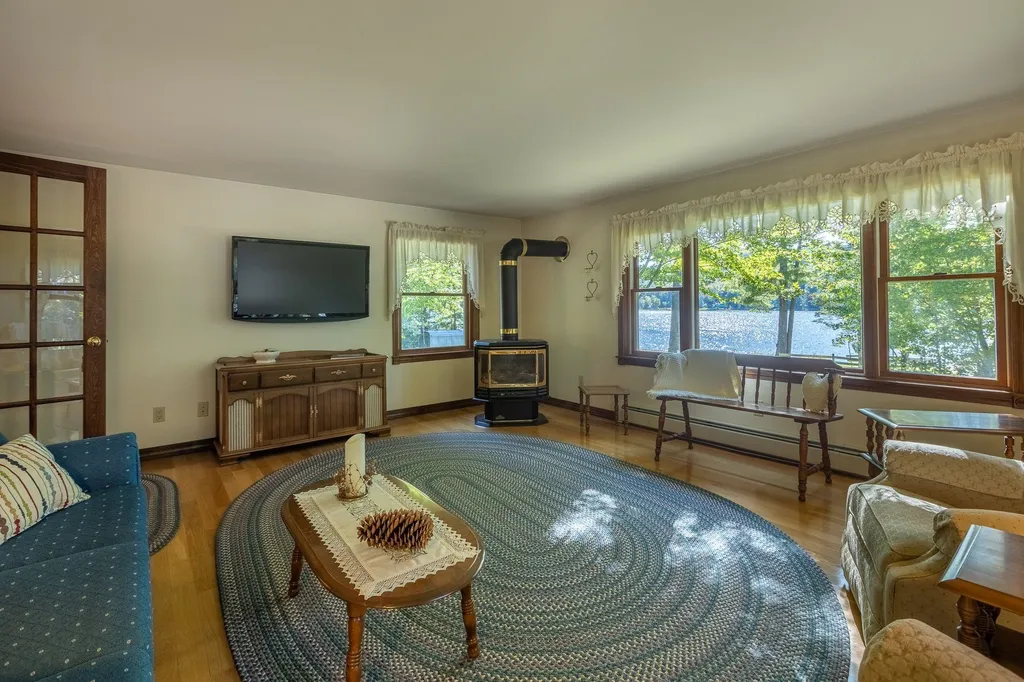 713 Halls Lake Road Newbury VT 05051
