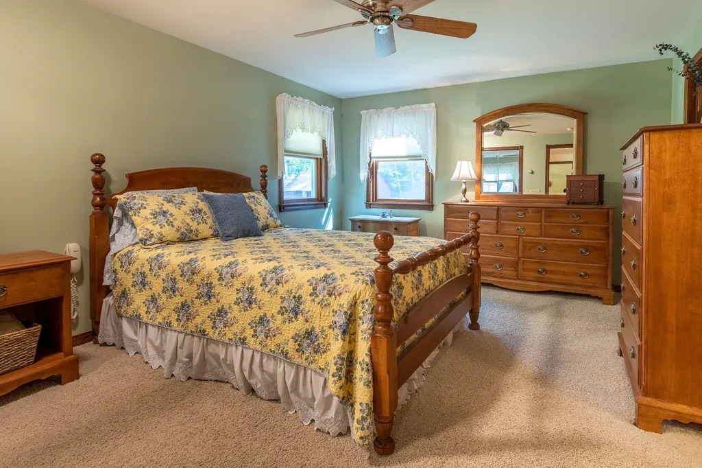 713 Halls Lake Road Newbury VT 05051